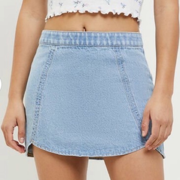 PacSun Dresses & Skirts - 4/$25 PacSun 26 light wash jean mini skirt